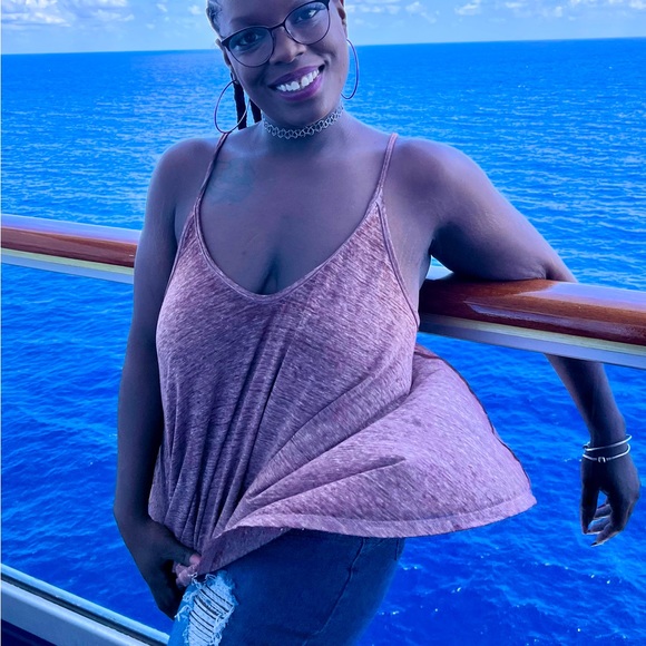 Meet your Posher, Tashia - Picture 5 of 7